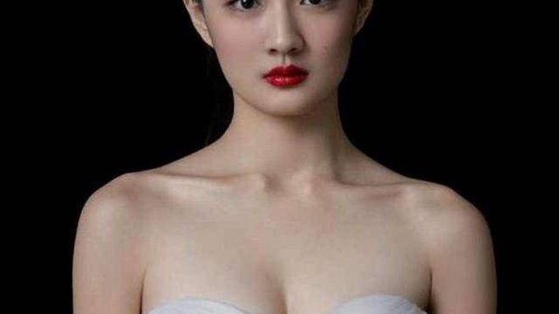 徐璐与小5岁男友日本度假细节曝光，亲密互动甜度获赞超标